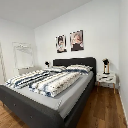 Moderne In Bahnhofsnahe Apartment