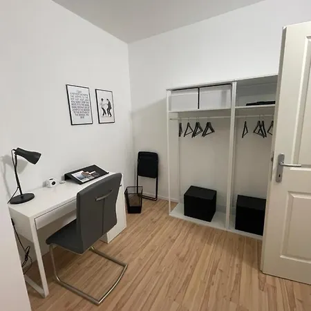 Moderne In Bahnhofsnahe 아파트 *